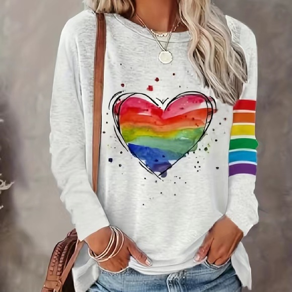 Tops - NWT 🤍🏳️‍🌈 WHITE RAINBOW STRIPED HEART PRIDE CREW LONG SLEEVE TSHIRT Women’s M